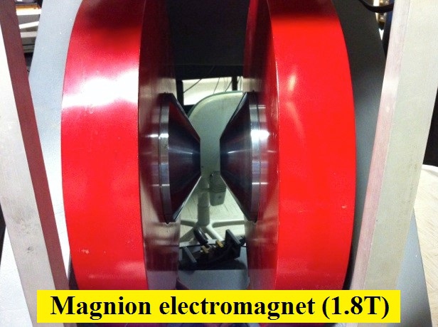 Magnion electromagnet (2T).jpg